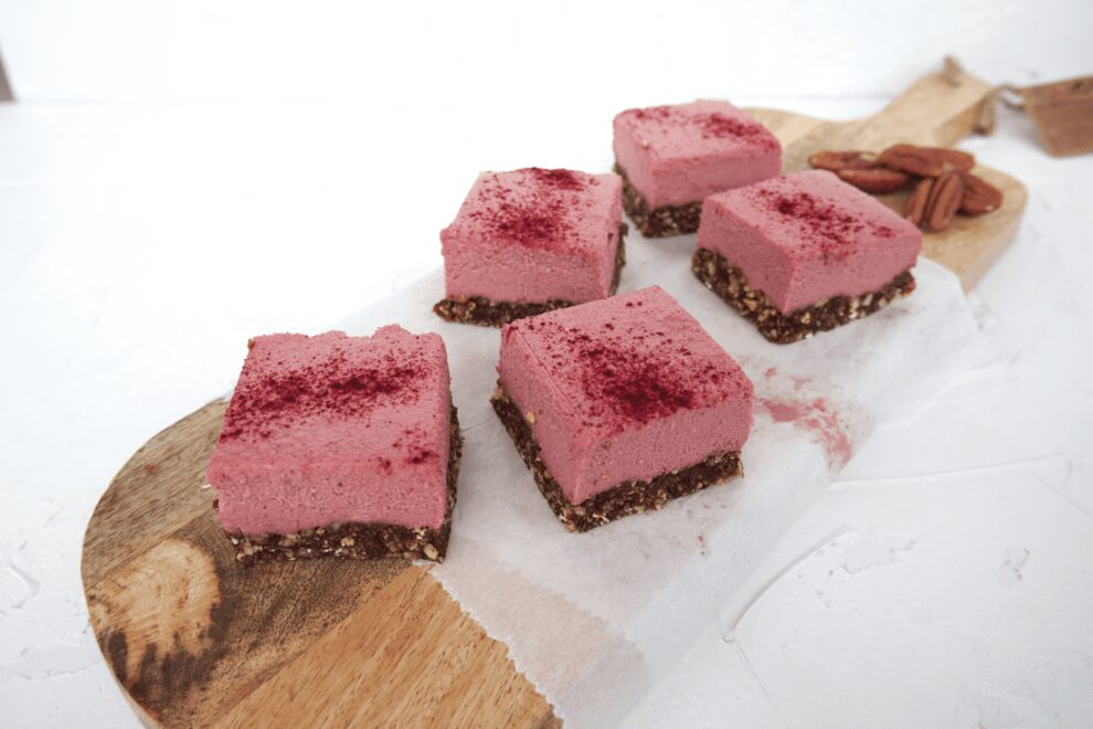 Red velvet cheesecake bites
